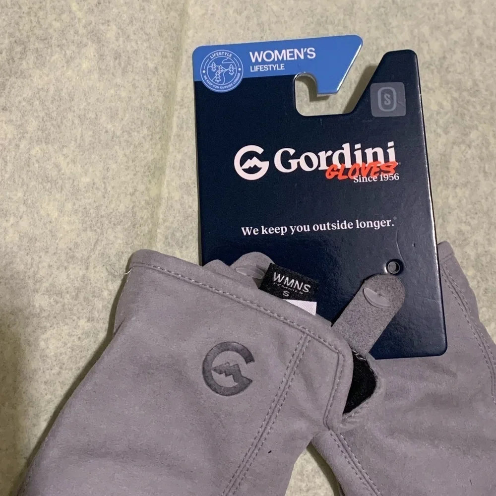 Gordini Women's Gray Gloves
